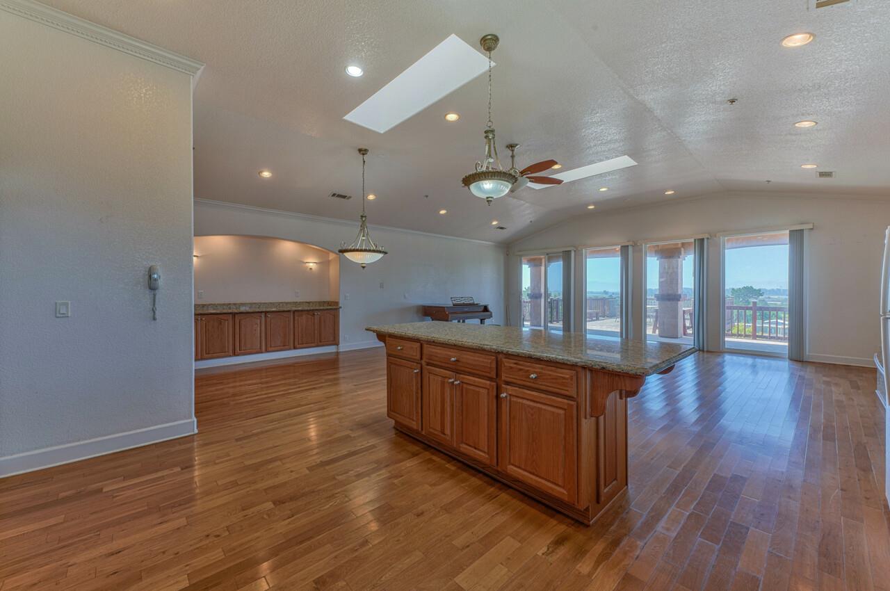 117 Springfield Road Moss Landing, CA 95039 - Photo 15 of 44 Gallery Image 15