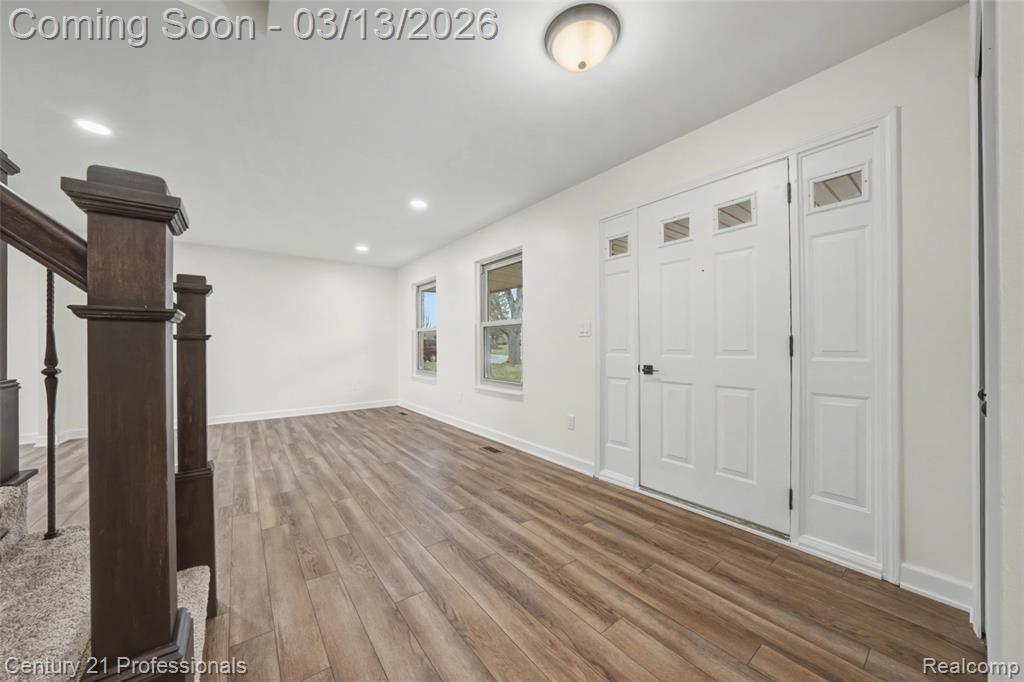 351 Coldiron Drive Rochester Hills, MI 48307 - Photo 24 of 41