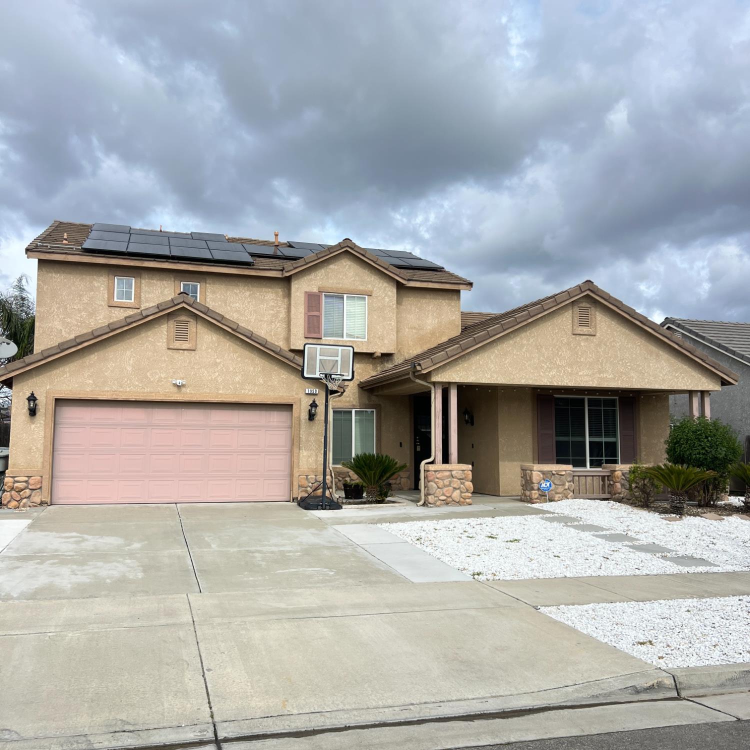 1950 West Rio Hondo Way Hanford, CA 93230 - Photo 1 of 56