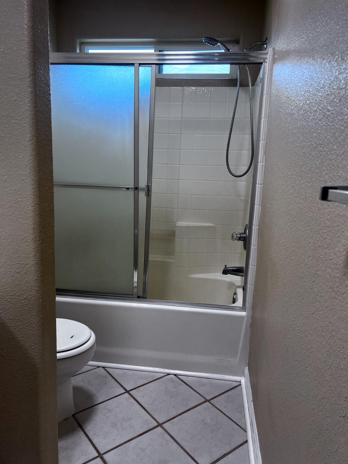 1950 West Rio Hondo Way Hanford, CA 93230 - Photo 11 of 56