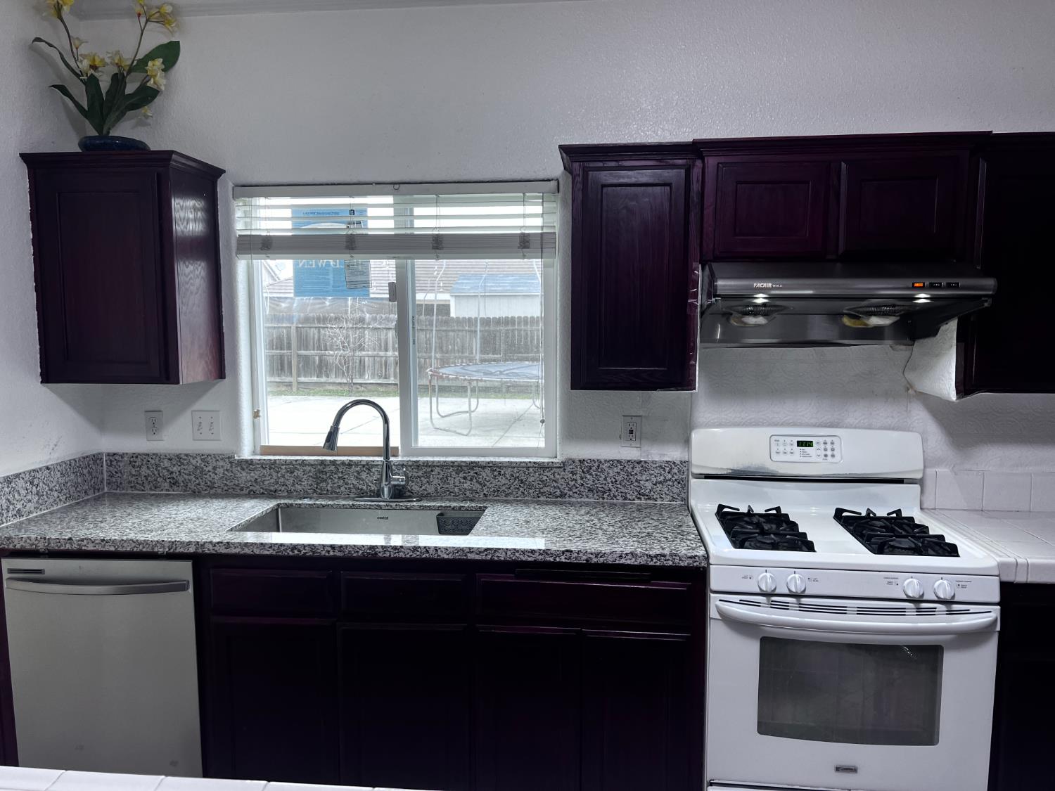 1950 West Rio Hondo Way Hanford, CA 93230 - Photo 38 of 56