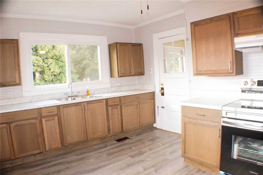 300 Betsy Street Iva, SC 29655 - Photo 12 of 46 Kitchen