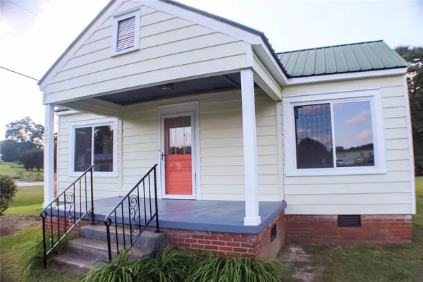 $180,000 | 300 Betsy Street, Iva, SC 29655