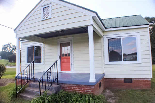 $189,000 | 300 Betsy Street, Iva, SC 29655
