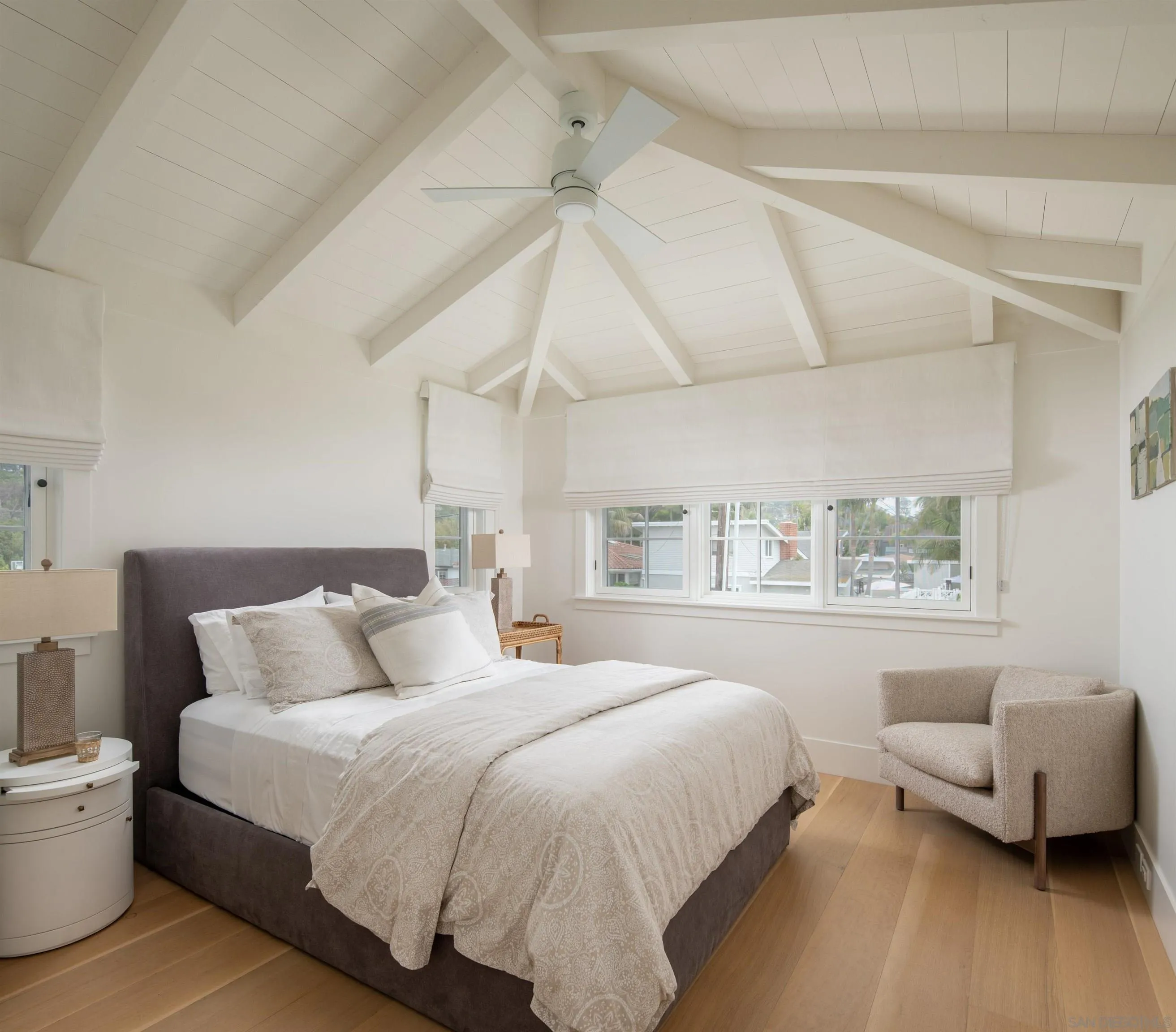 236 24th Street Del Mar, CA 92014 - Photo 25 of 34 a bedroom with a bed and a couch