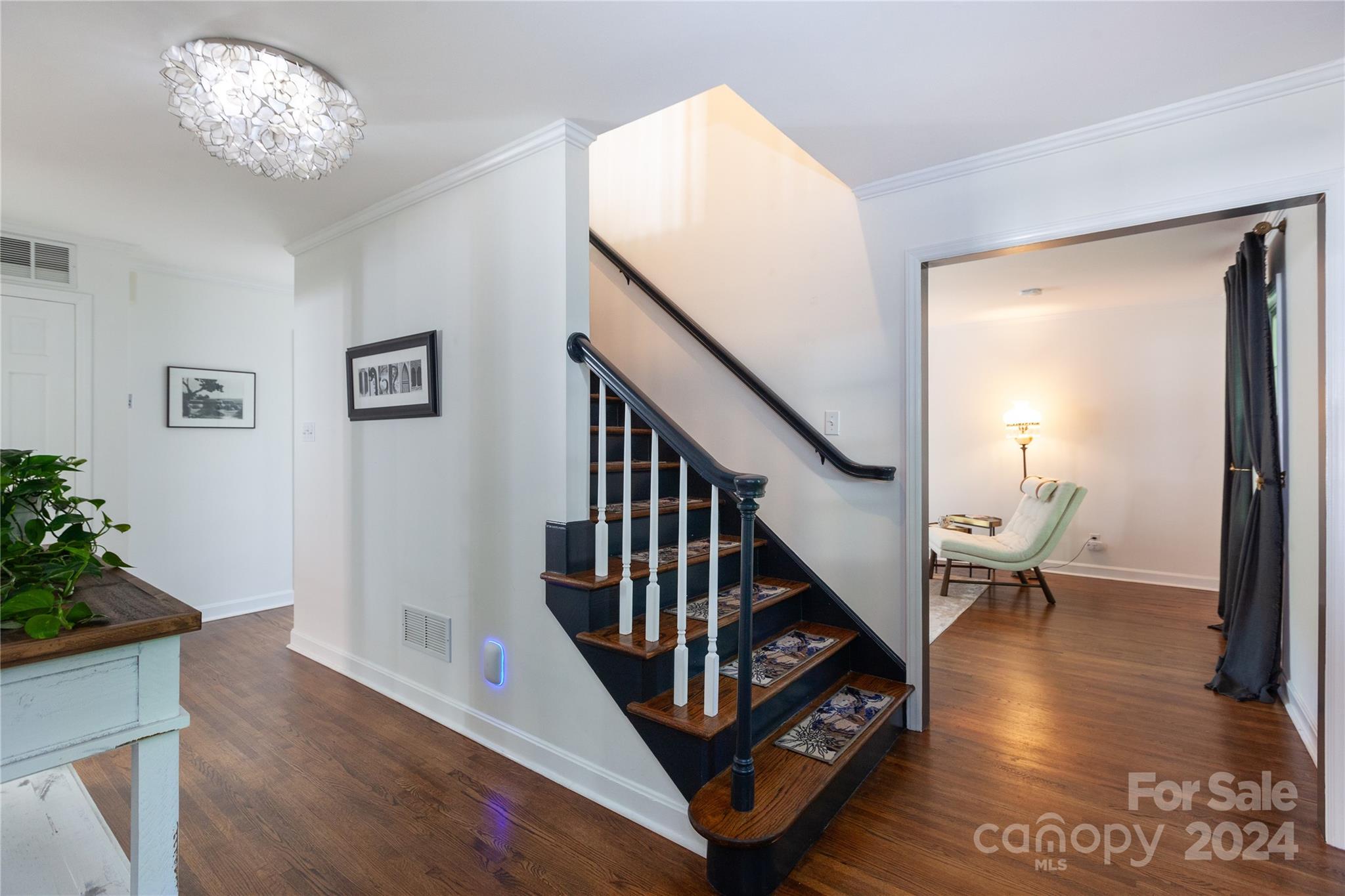 6133 Gate Post Road Charlotte, NC 28211 - Photo 3 of 40 Gallery Image 3