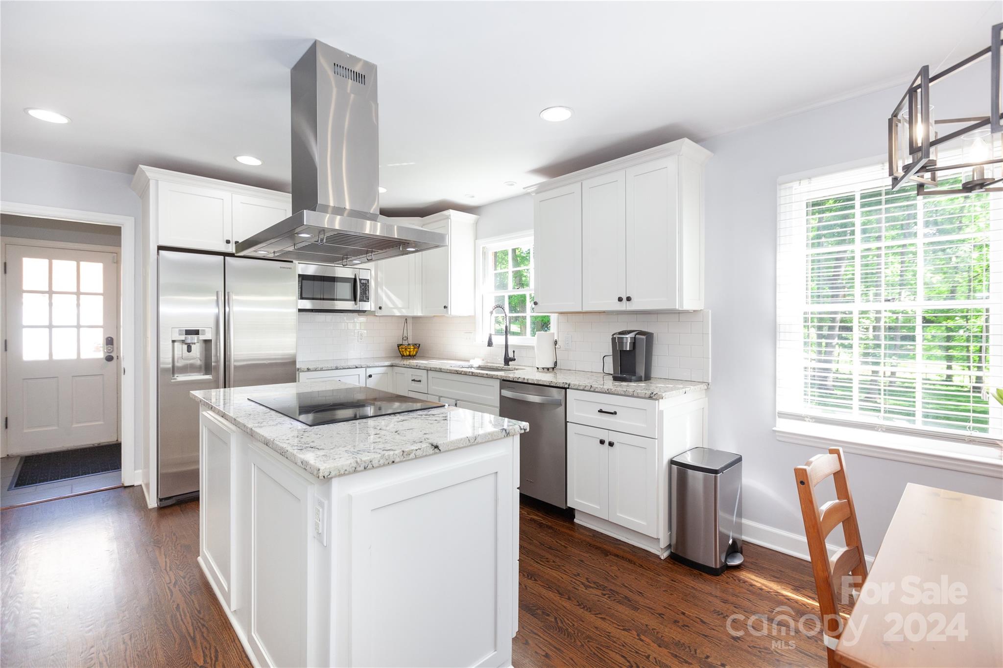 6133 Gate Post Road Charlotte, NC 28211 - Photo 8 of 40 Gallery Image 8