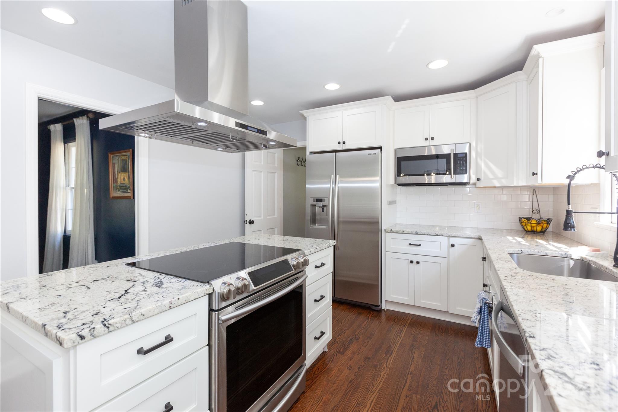 6133 Gate Post Road Charlotte, NC 28211 - Photo 9 of 40 Gallery Image 9