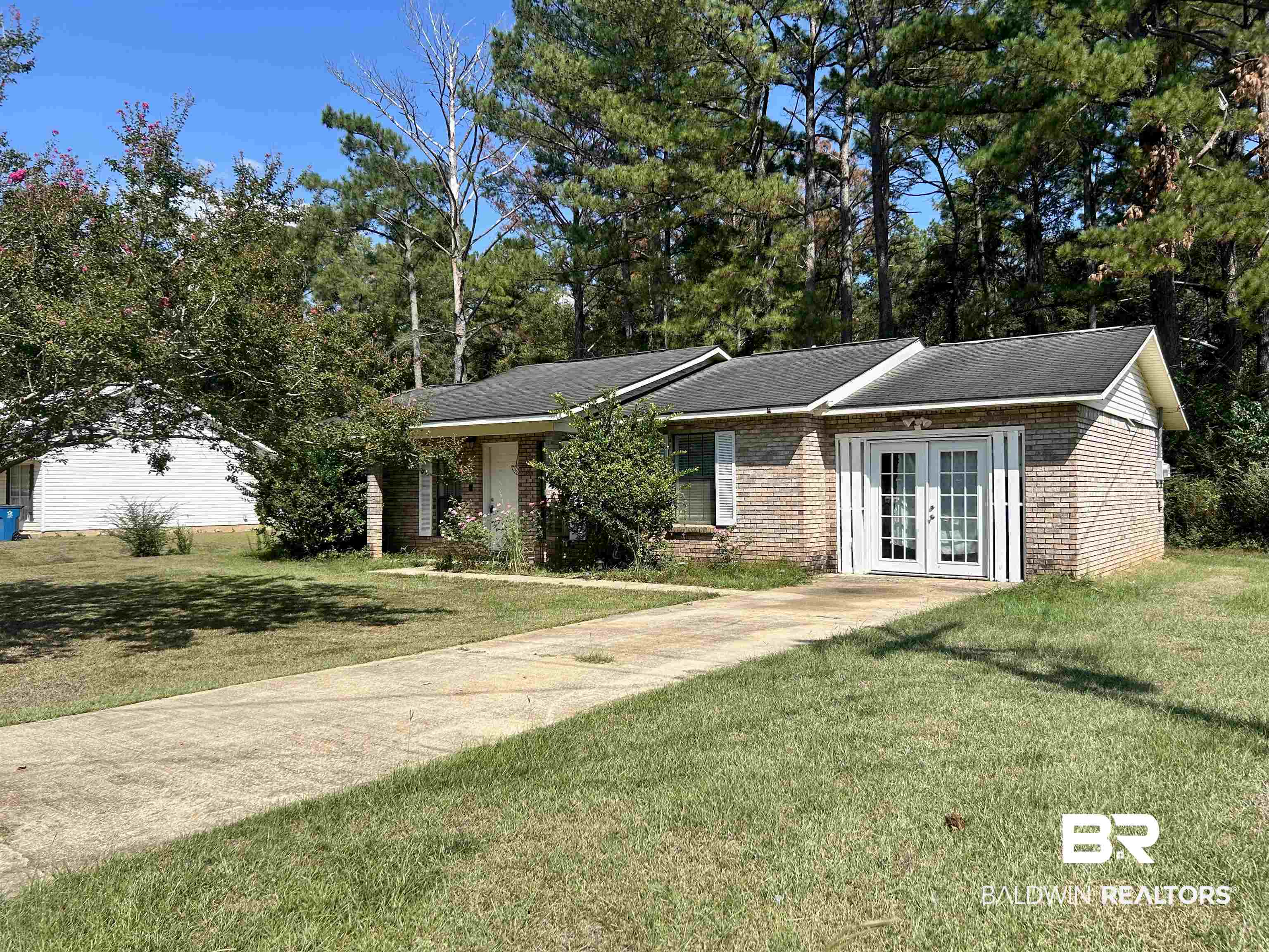 897 Adrian Avenue Monroeville, AL 36460 - Photo 2 of 16