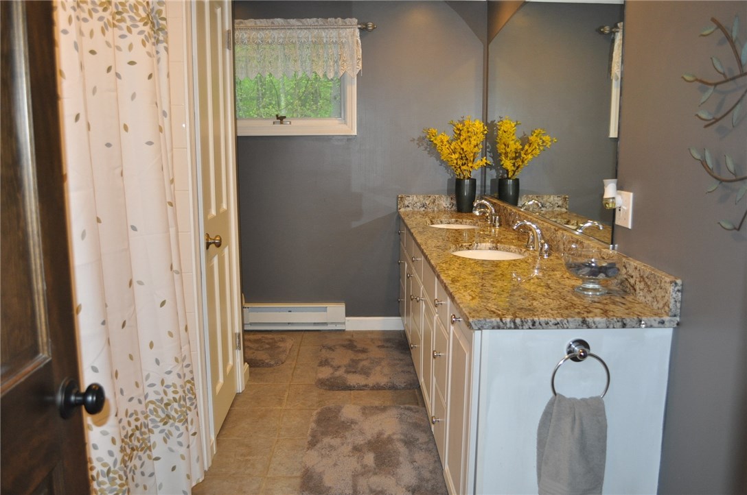 208 Phillips Hill Road Coventry, RI 02816 - Photo 24 of 40