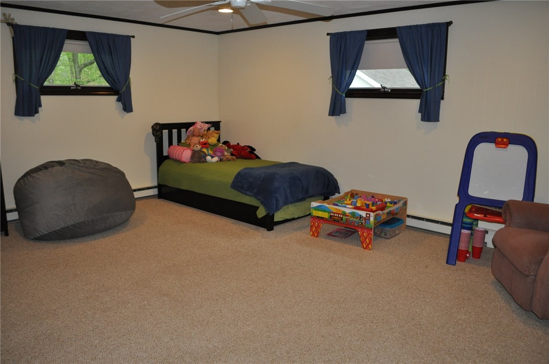 208 Phillips Hill Road Coventry, RI 02816 - Photo 27 of 40