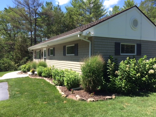 208 Phillips Hill Road Coventry, RI 02816 - Photo 3 of 40