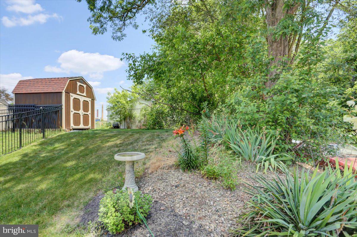 95 Old Mill Road Waynesboro, PA 17268 - Photo 4 of 34 Gallery Image 4