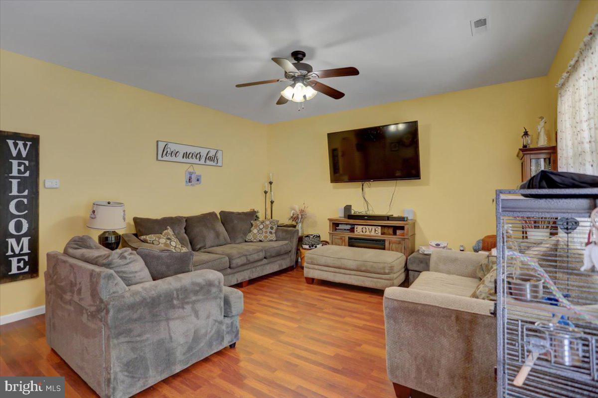 95 Old Mill Road Waynesboro, PA 17268 - Photo 8 of 34 Gallery Image 8