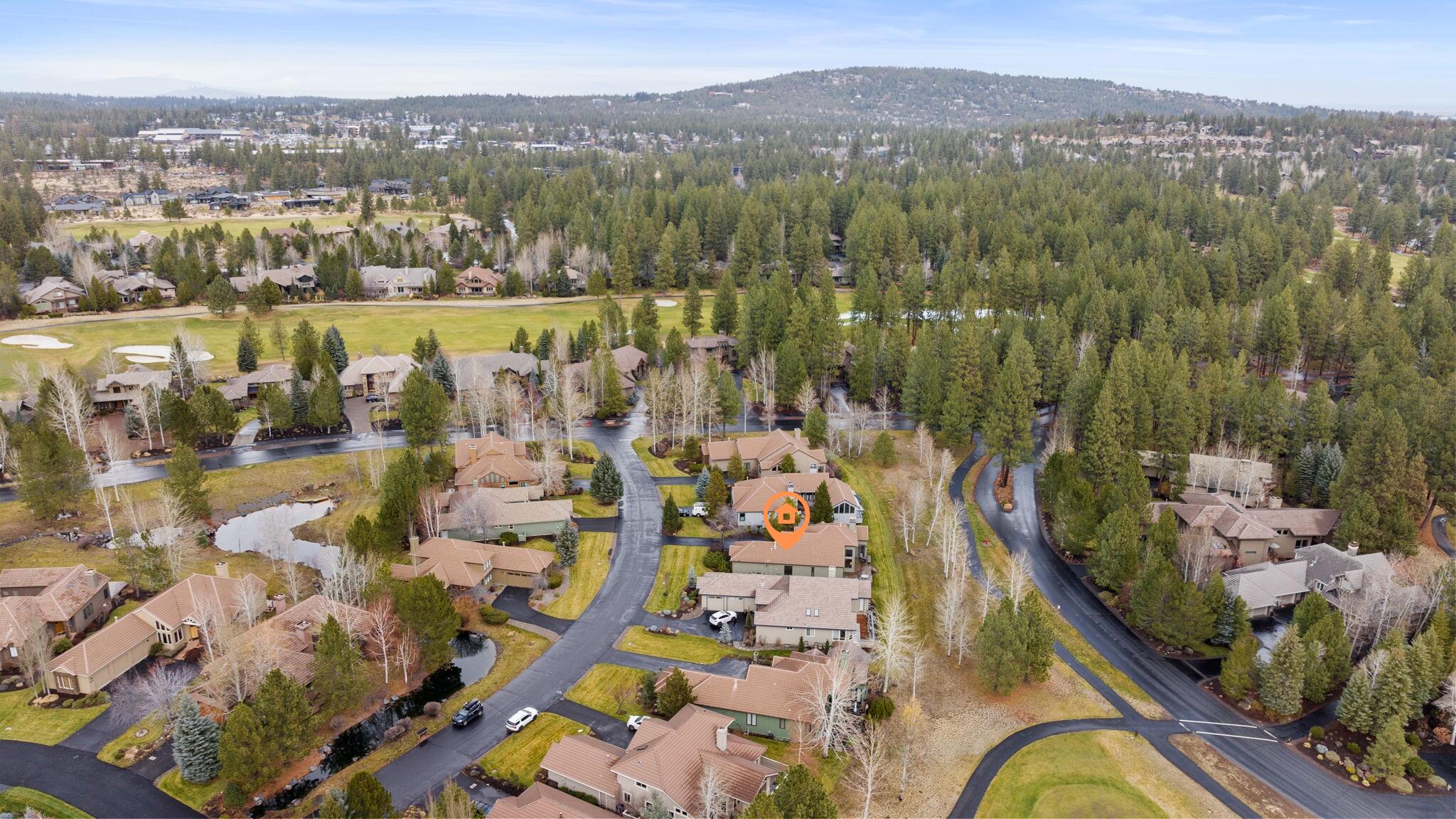 62017 Fall Creek Loop Bend, OR 97702 - Photo 36 of 38 Aerial View