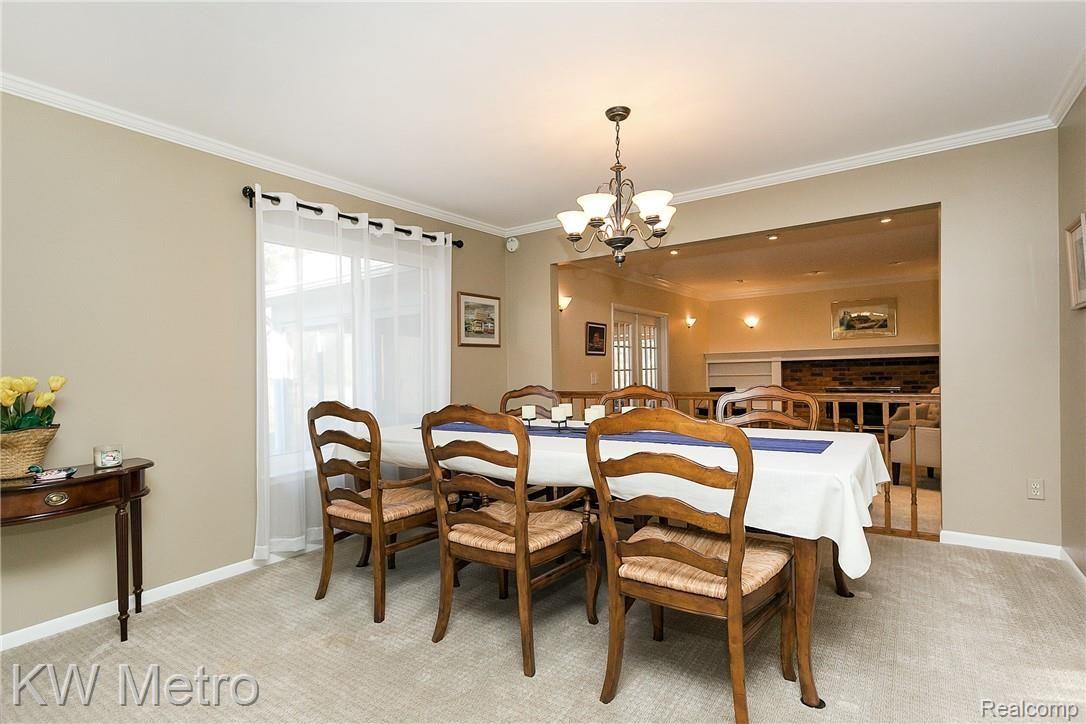 848 Croydon Road Rochester, MI 48309 - Photo 14 of 34 Open Living/Dining combo able to accommodate your largest family gatherings.