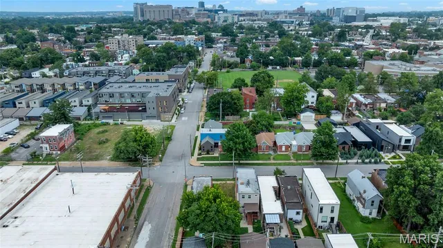 $650,000 | 4368 Hunt Avenue, St. Louis, MO 63110