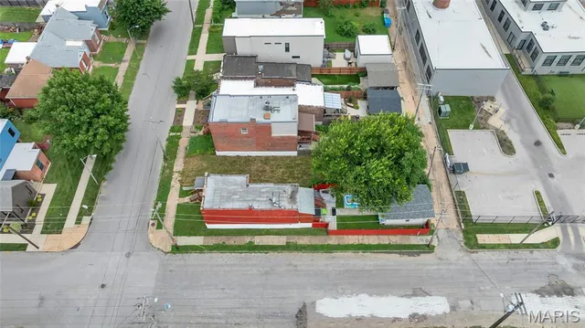 $650,000 | 4368 Hunt Avenue, St. Louis, MO 63110