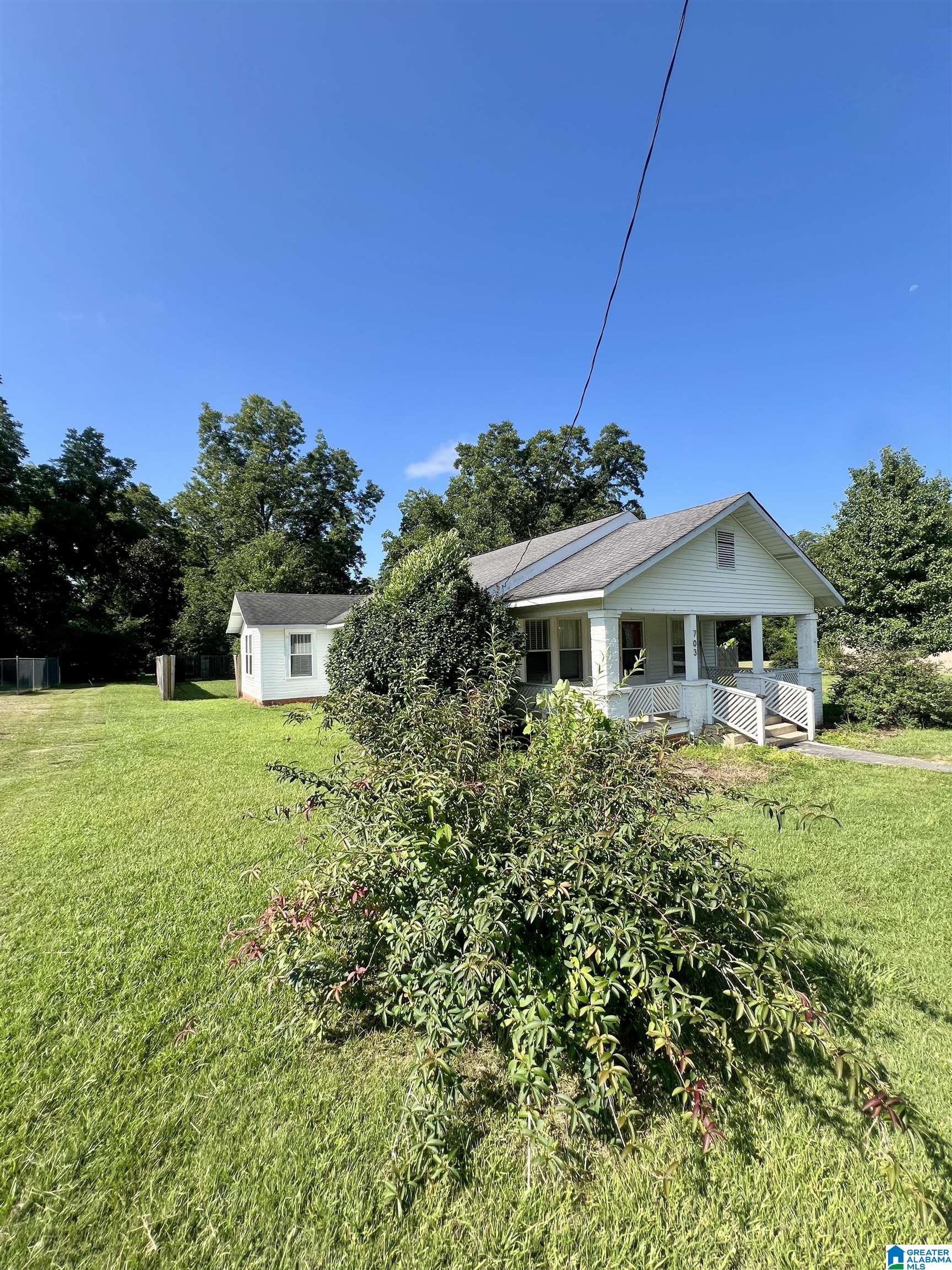 703 Hand Street Clanton, AL 35045 - Photo 2 of 26