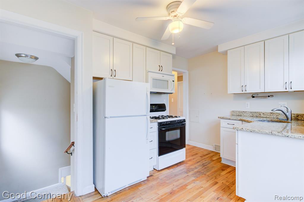 201 East Webster Road Royal Oak, MI 48073 - Photo 13 of 39