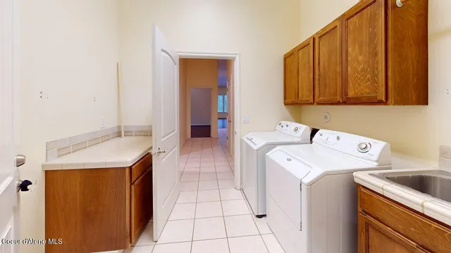 $1,750,000 | 18772 West Riverview Drive, Post Falls, ID 83854