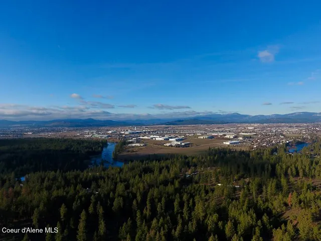 $1,750,000 | 18772 West Riverview Drive, Post Falls, ID 83854