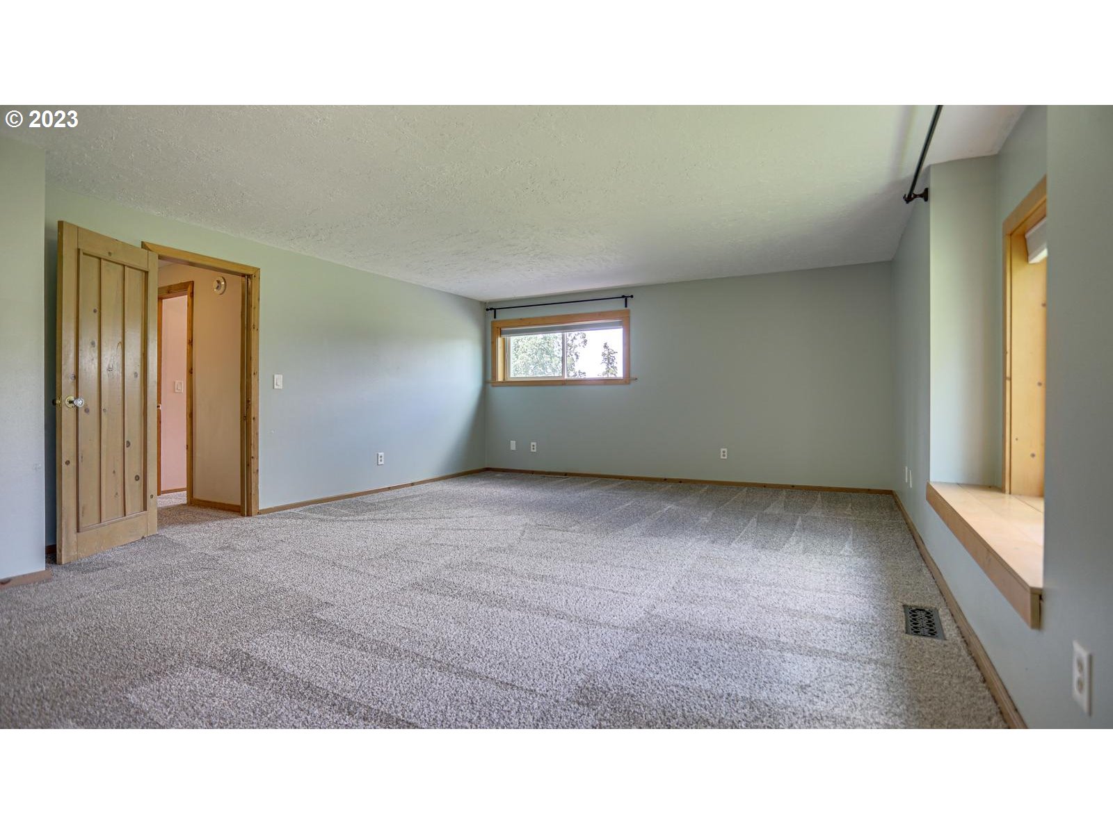 13754 South Warrick Road Molalla, OR 97038 - Photo 24 of 47 Gallery Image 24