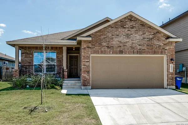 $2,150 | 1041 Lauren Street, New Braunfels, TX 78130