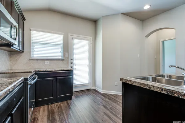 $2,150 | 1041 Lauren Street, New Braunfels, TX 78130