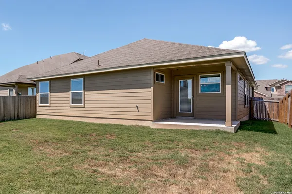 $2,150 | 1041 Lauren Street, New Braunfels, TX 78130