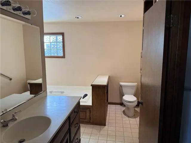 $275,000 | 2307 South Homer Street, Pittsburg, KS 66762