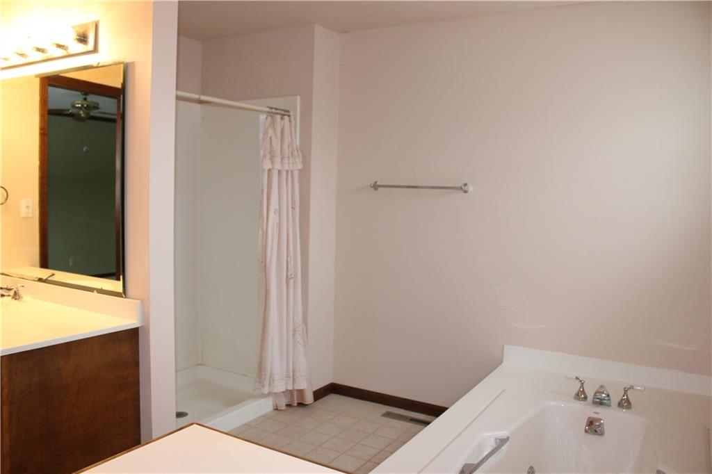 2307 South Homer Street Pittsburg, KS 66762 - Photo 16 of 30