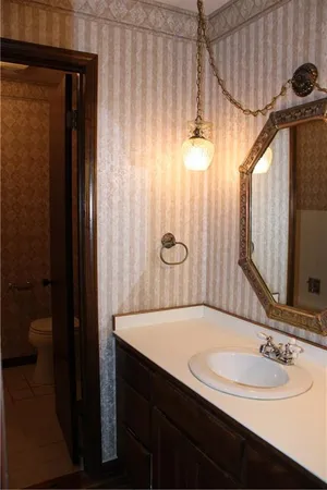 $275,000 | 2307 South Homer Street, Pittsburg, KS 66762