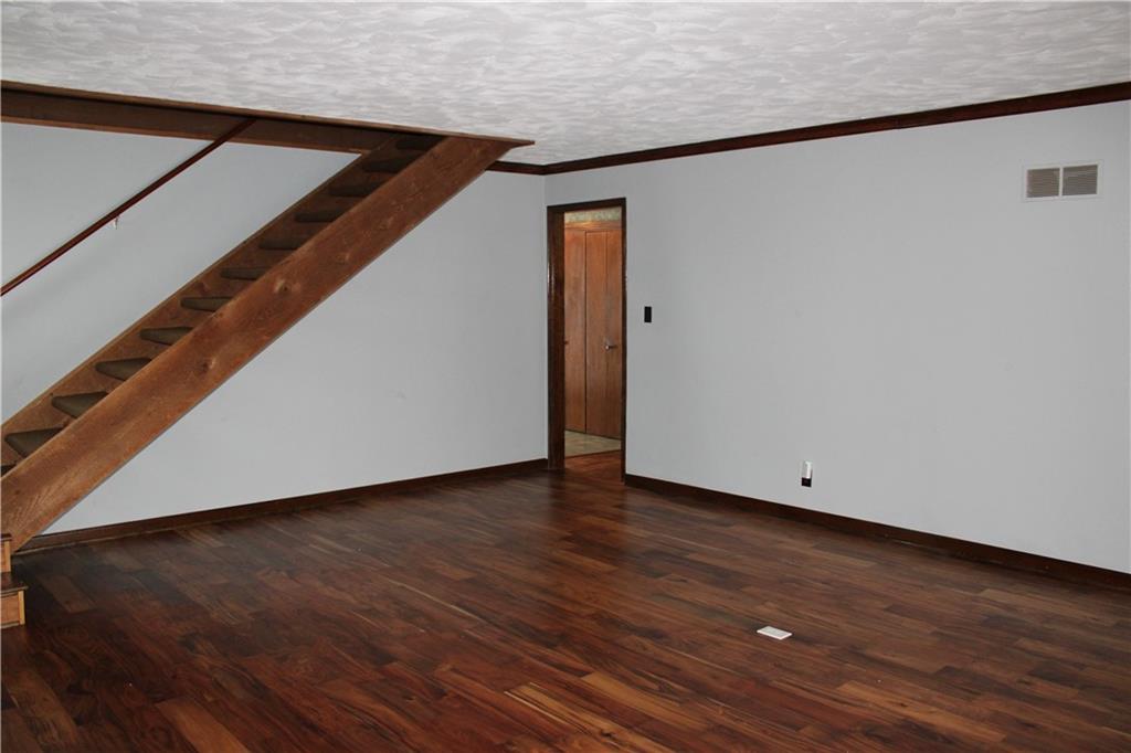 2307 South Homer Street Pittsburg, KS 66762 - Photo 3 of 30