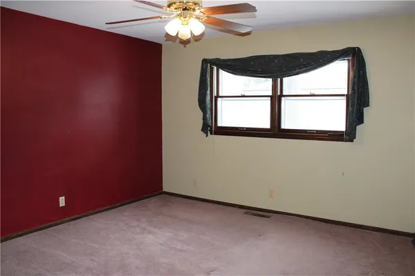 $275,000 | 2307 South Homer Street, Pittsburg, KS 66762