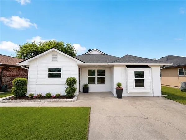 $1,800 | 2636 Virginian Colony Avenue, Laplace, LA 70068