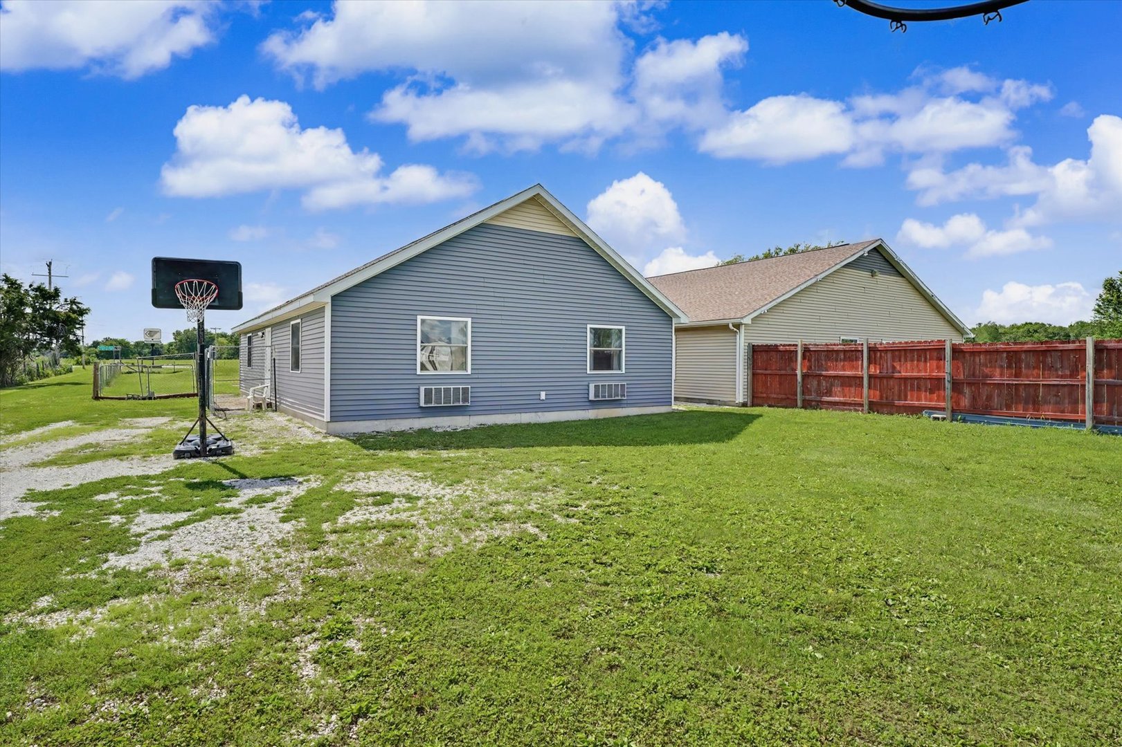 2201 Kickapoo Drive Danville, IL 61832 - Photo 43 of 48