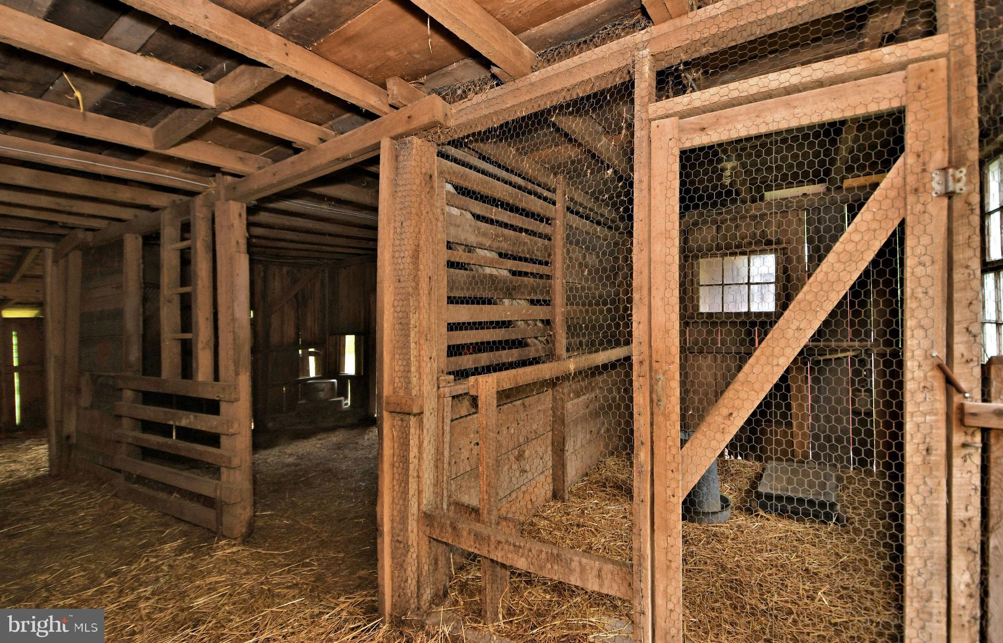 24 Moyer Road Telford, PA 18969 - Photo 6 of 62 Animal Stalls