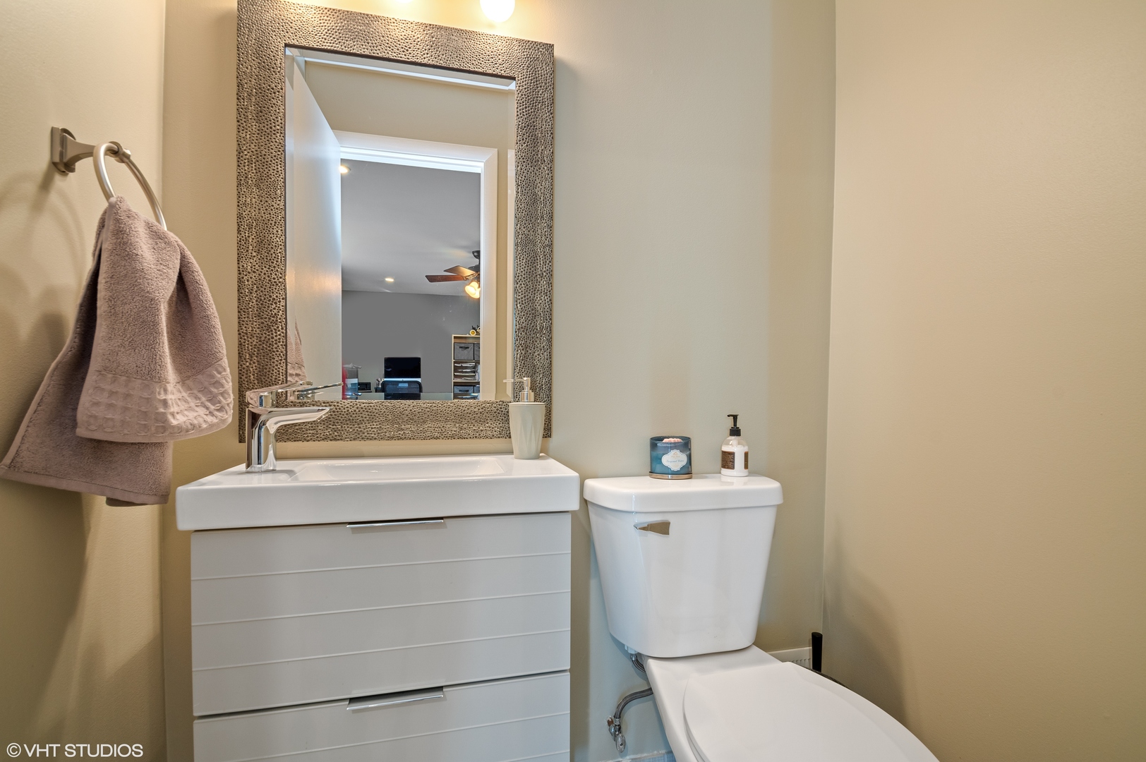907 North Westgate Road Mount Prospect, IL 60056 - Photo 14 of 21 Gallery Image 14