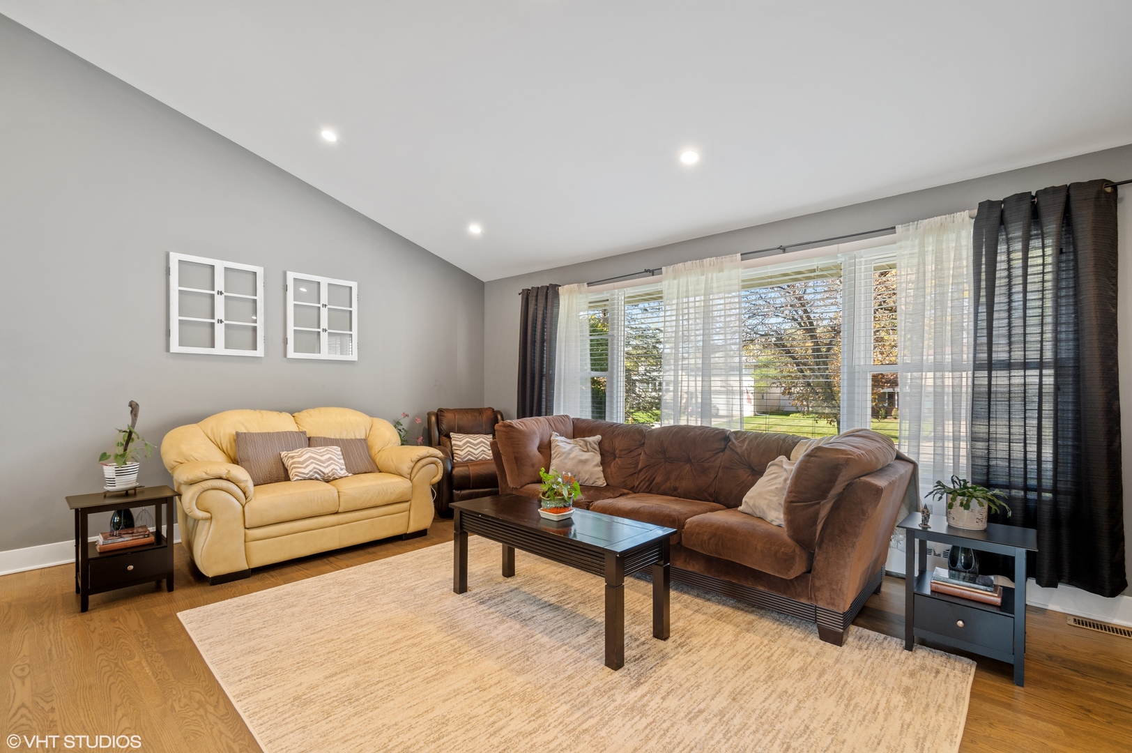 907 North Westgate Road Mount Prospect, IL 60056 - Photo 4 of 21 Gallery Image 4