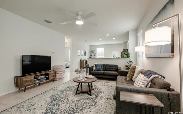 $1,800 | 11302 Long Rider, San Antonio, TX 78254