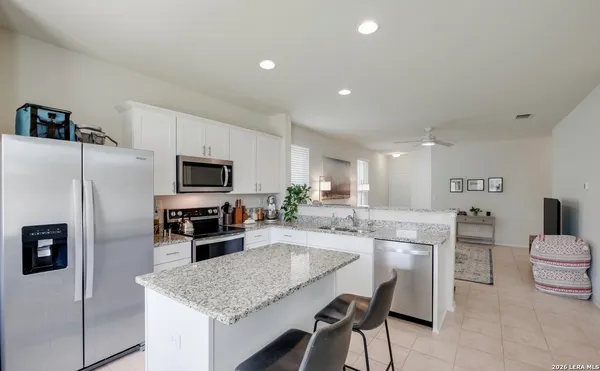 $1,800 | 11302 Long Rider, San Antonio, TX 78254