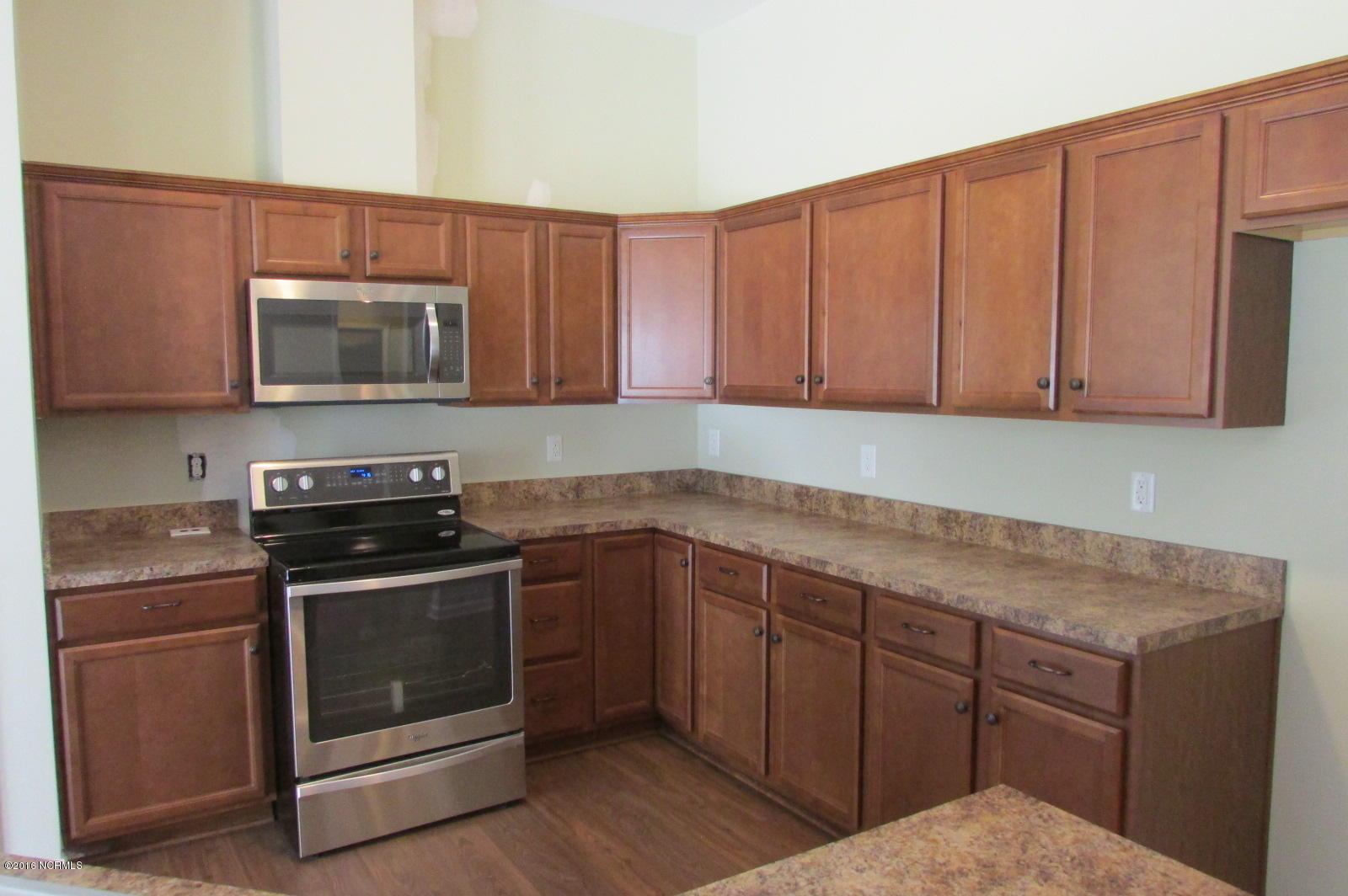 302 Station House Road New Bern, NC 28562 - Photo 5 of 15 Kitchen 1