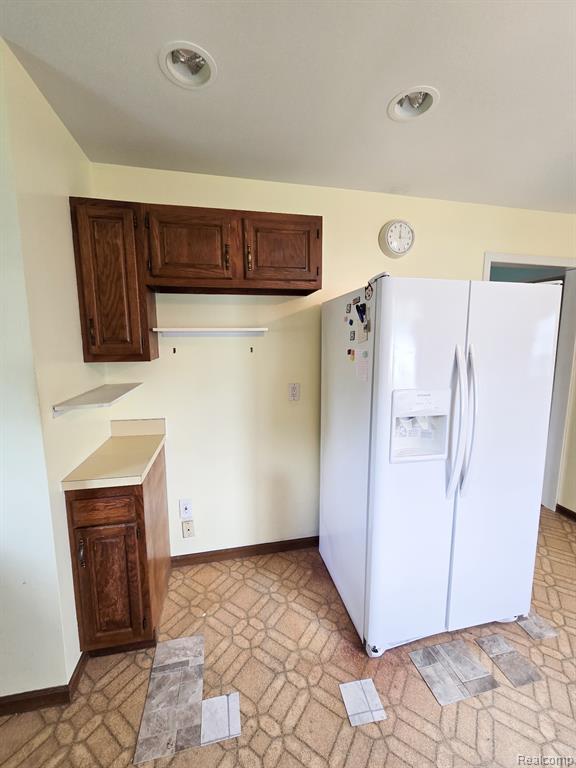 12929 Matthews Street Carleton, MI 48117 - Photo 13 of 64