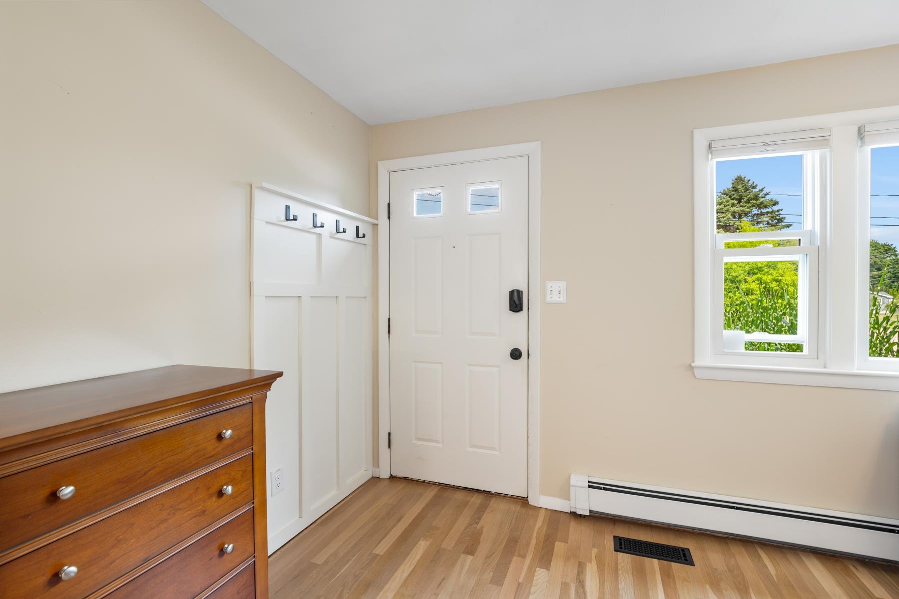14 Wallis Road Portsmouth, NH 03801 - Photo 9 of 41 Gallery Image 9
