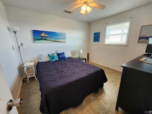 $325,000 | 626 Highway 1, Grand Isle, LA 70358