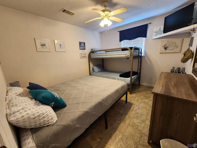 $325,000 | 626 Highway 1, Grand Isle, LA 70358