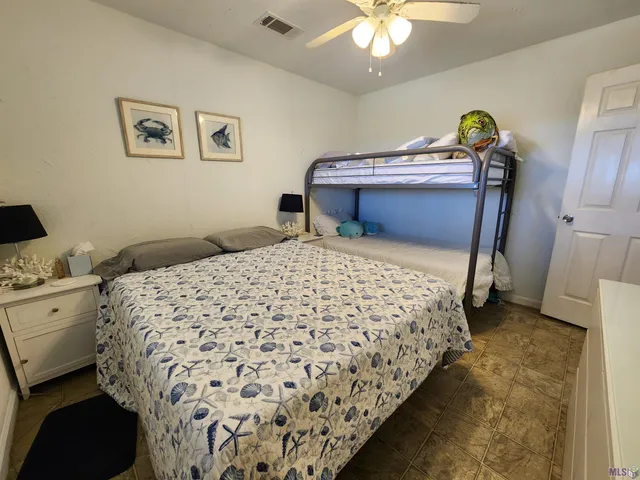 $325,000 | 626 Highway 1, Grand Isle, LA 70358