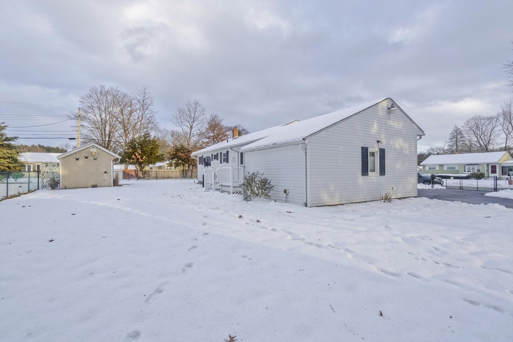 68 Hamilton Street Springfield, MA 01119 - Photo 25 of 35