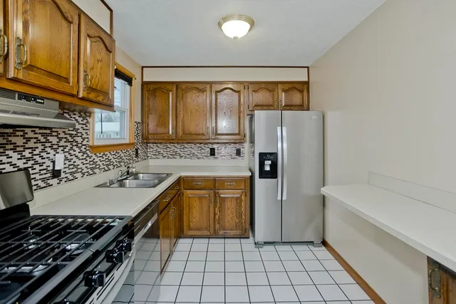 $299,900 | 68 Hamilton Street, Springfield, MA 01119